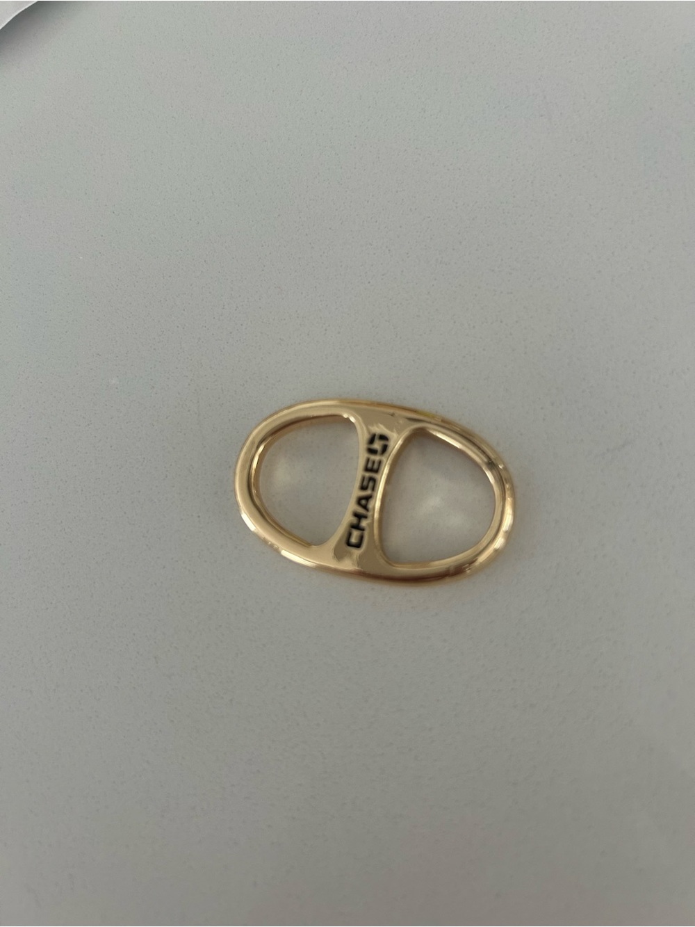 Chase Apparel Lands’ End gold scarf ring new season sold out